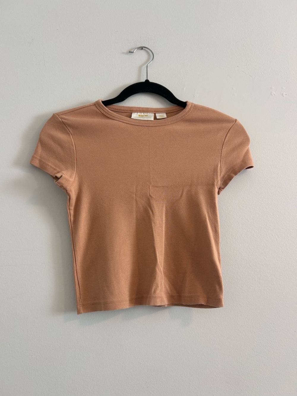 Anthropologie Ribbed Crewneck Baby Tee in Light Brown Camel